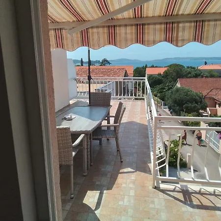 Fani 2 Min Walking From Sea Гостевой дом Оребич