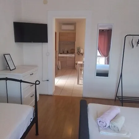 Guest house Fani 2 Min Walking From Sea Orebic