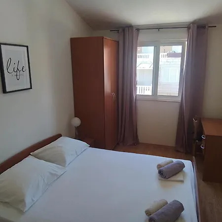 Fani 2 Min Walking From Sea Pensjonat 3*