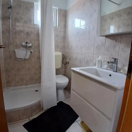 Guest house Fani 2 Min Walking From Sea Orebic